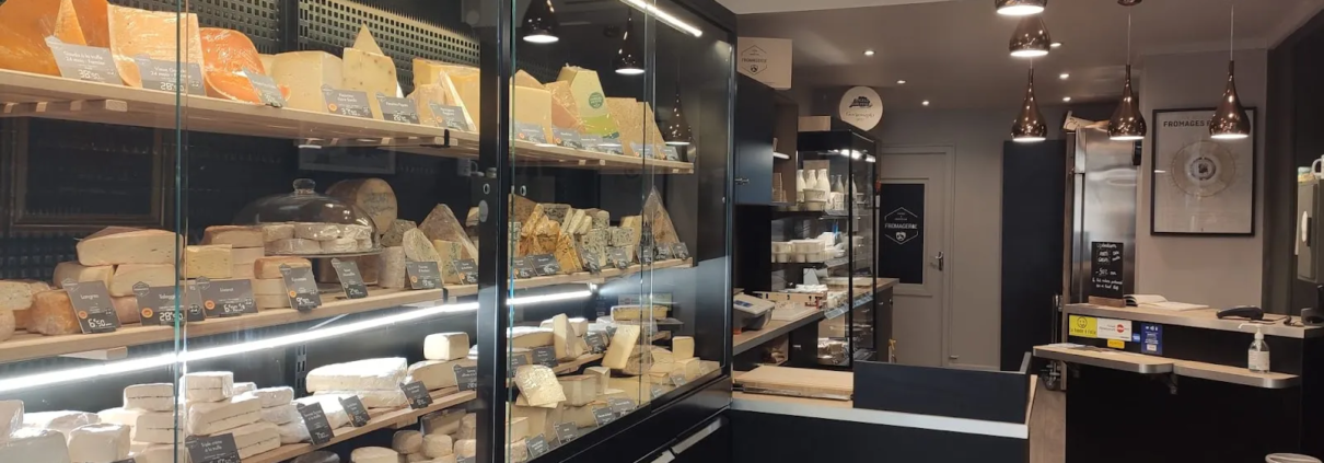 Intérieur de la fromagerie Pierre & Marcellin Garibaldi, avenue Félix Faure, Lyon 3